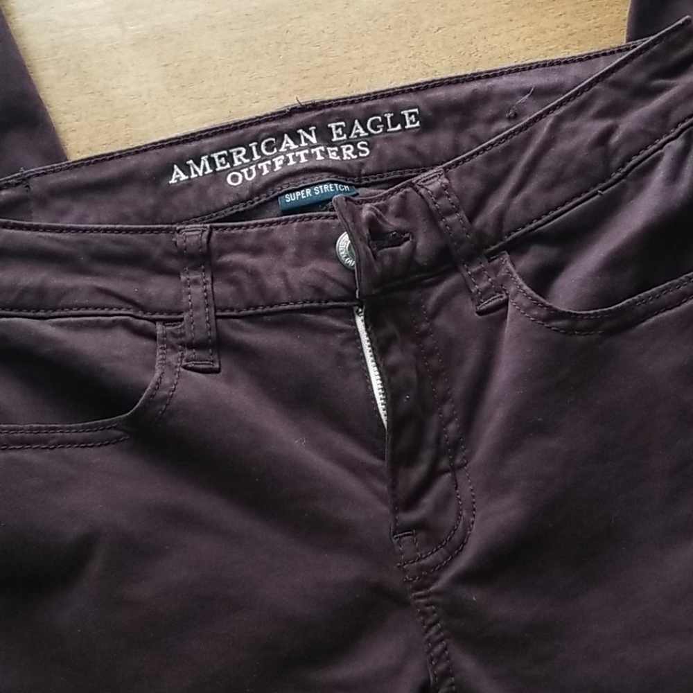 American eagle jegging size 4 purple/burgundy